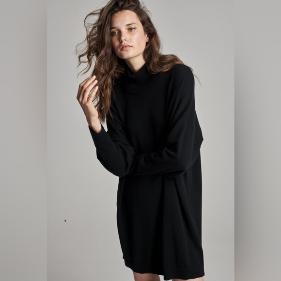 CHIC & SOFT, Long Sleeves Turtleneck Sweatshirt w/Hoodie Pockets Tunic Dress - Picture 2 of 16